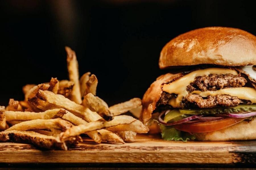 Pépé Chicken, Bat Les Steaks… De nouvelles enseignes de street food débarquent à Angers